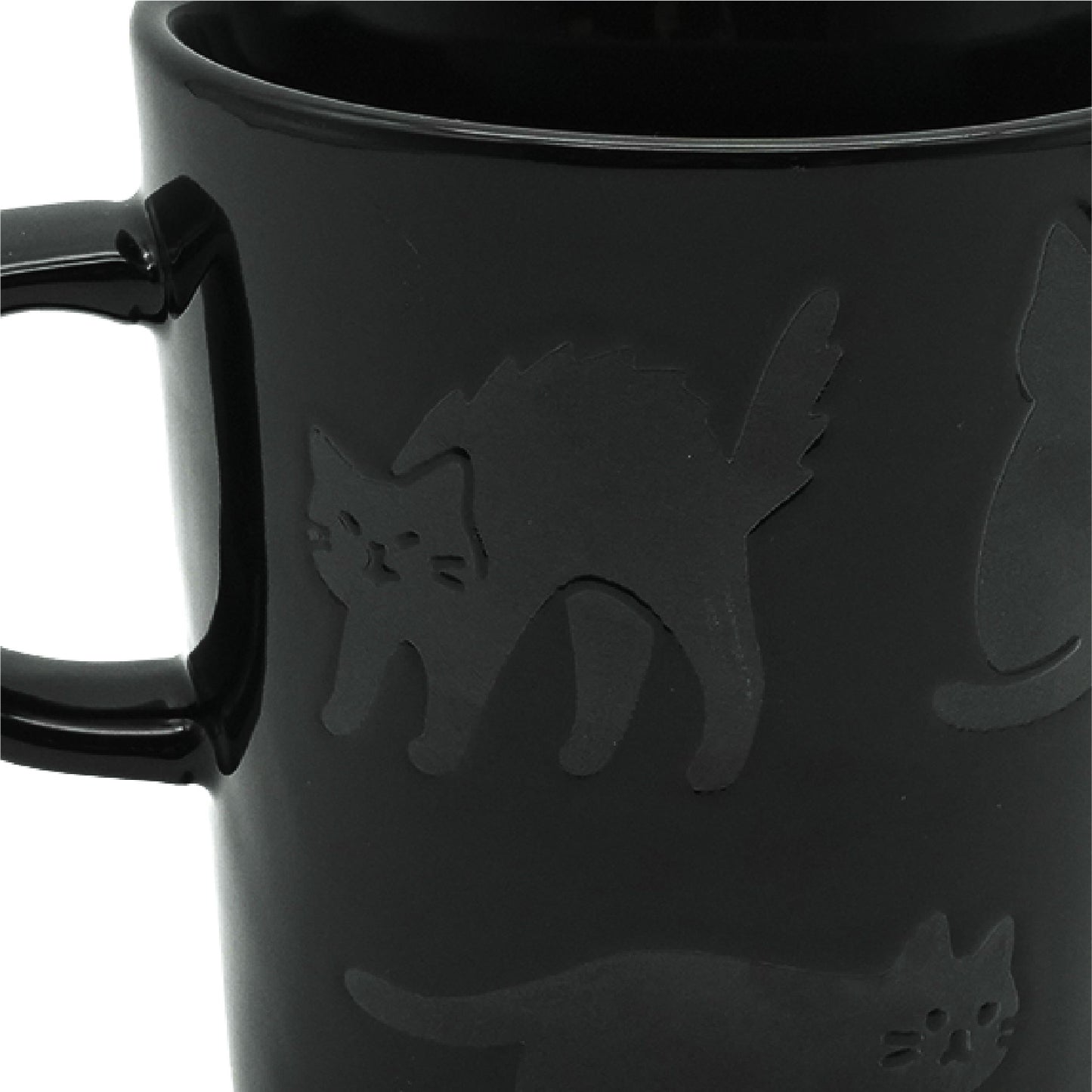 かくれんぼねこマグ