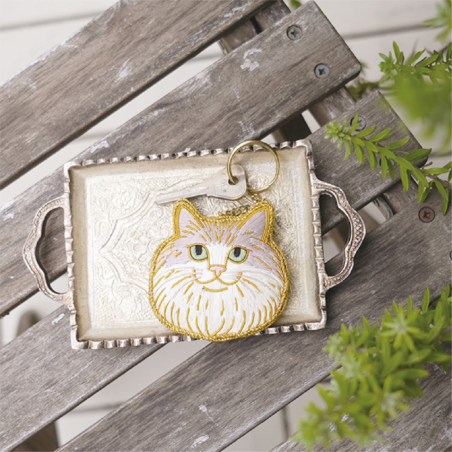 ニャトリエ 刺繍キーホルダー